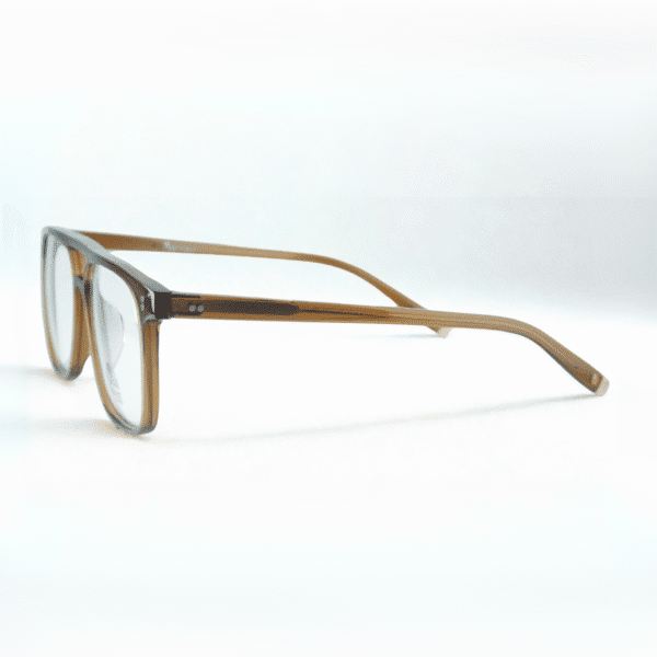 River Brown - Image 3
