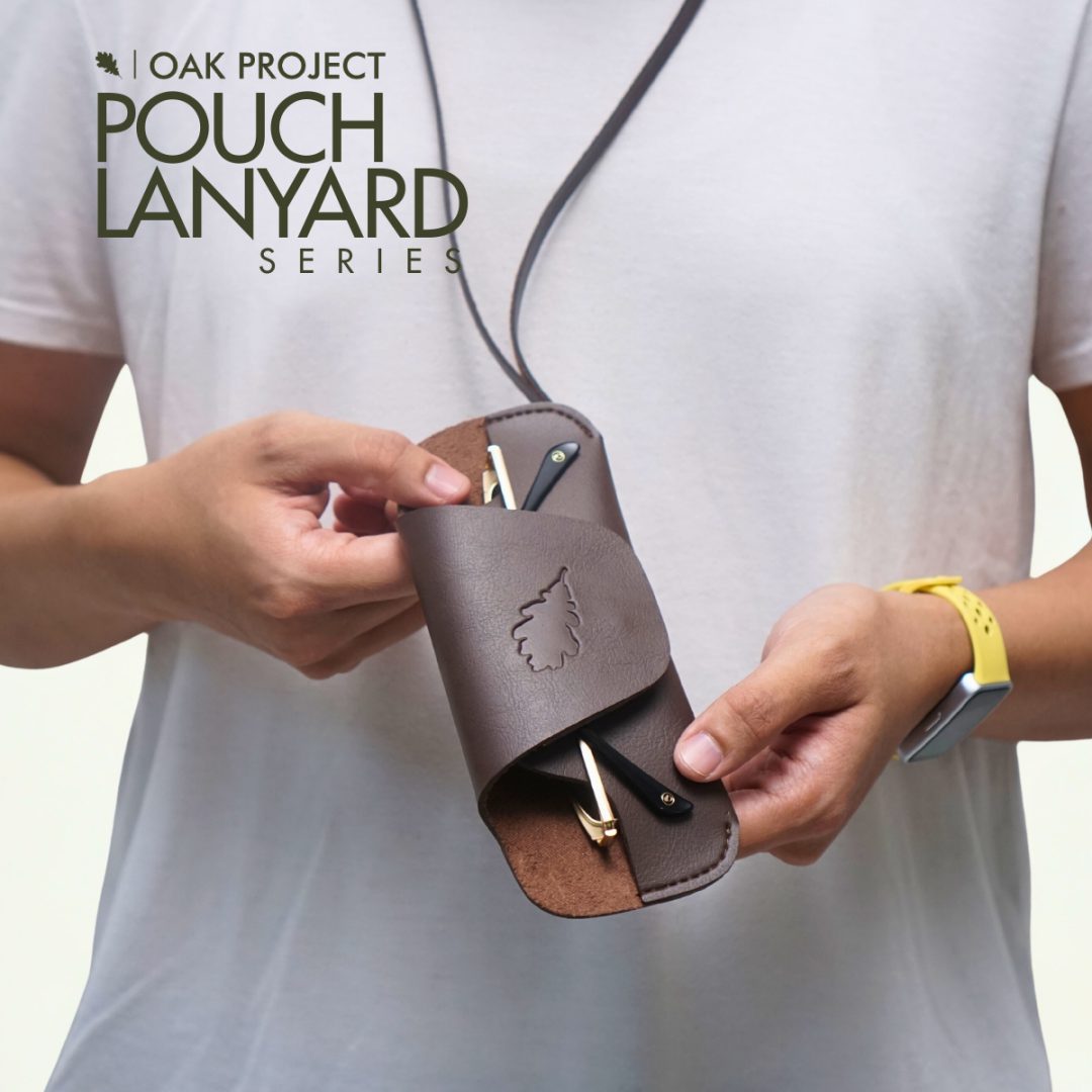 Lanyard Pouch / Case Kacamata Kulit Premium